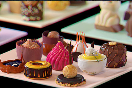 Gourmet Mini Desserts Sweet Candy Collection