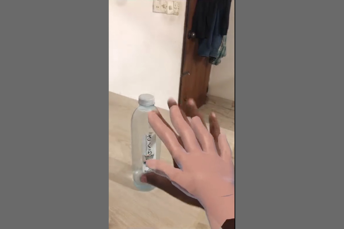AR Hand Mesh Tracking