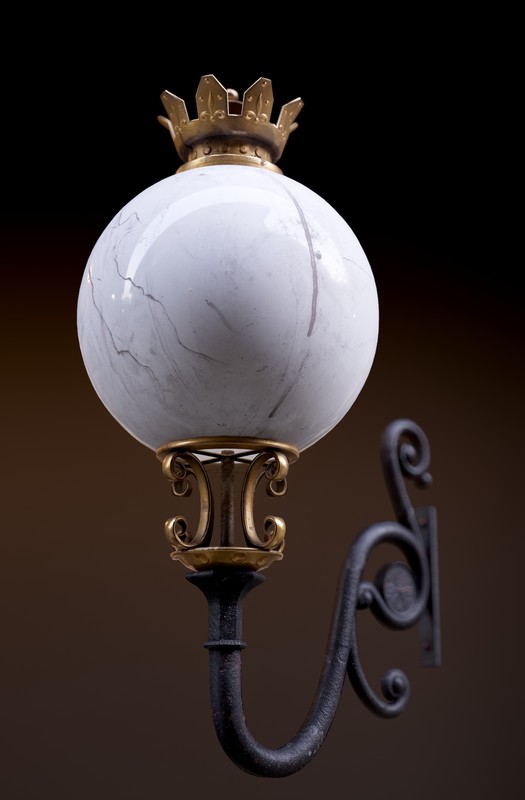 Round Street Lamp