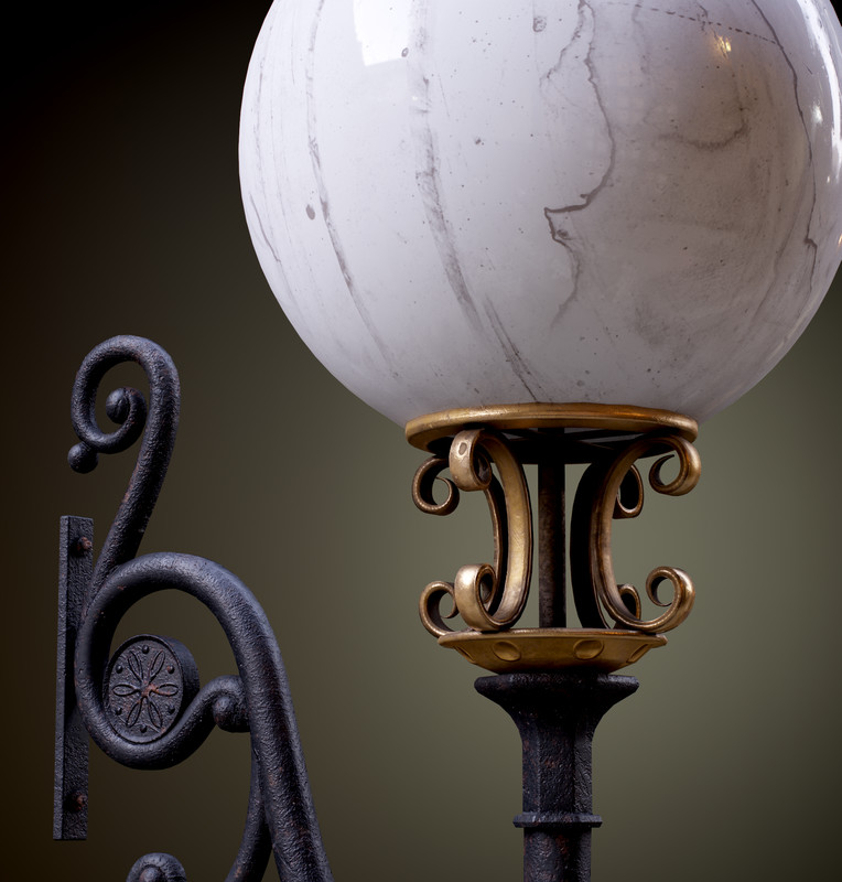 Round Street Lamp