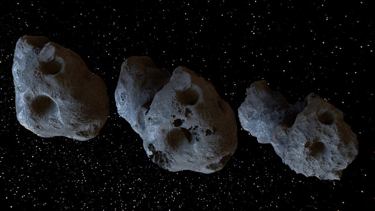 Detailed Asteroids Set: 3 high-poly Assets